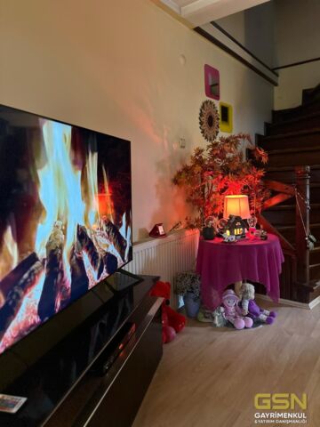 1-SAPANCADA SİTE İÇERİSİNDE SATILIK TRİBLEKS VİLLA